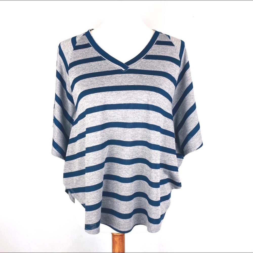 Oversized Pullover V Neck Striped Hi/Low Boxy Tee Small
